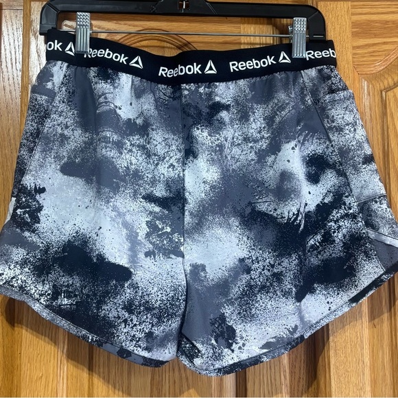 Reebok Splatter Women's Running Workout Shorts Medium - Picture 4 of 8
